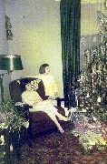 D090- Ruth and Ann Bennett